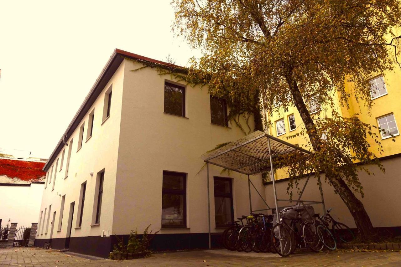 Studio U Parkplatz, Zentrale Ruhelage Neben Grunoase Apartment เวียนนา ภายนอก รูปภาพ